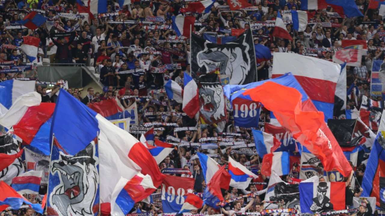 Les Supporters Lyonnais Sopposent La Reconnaissance Faciale