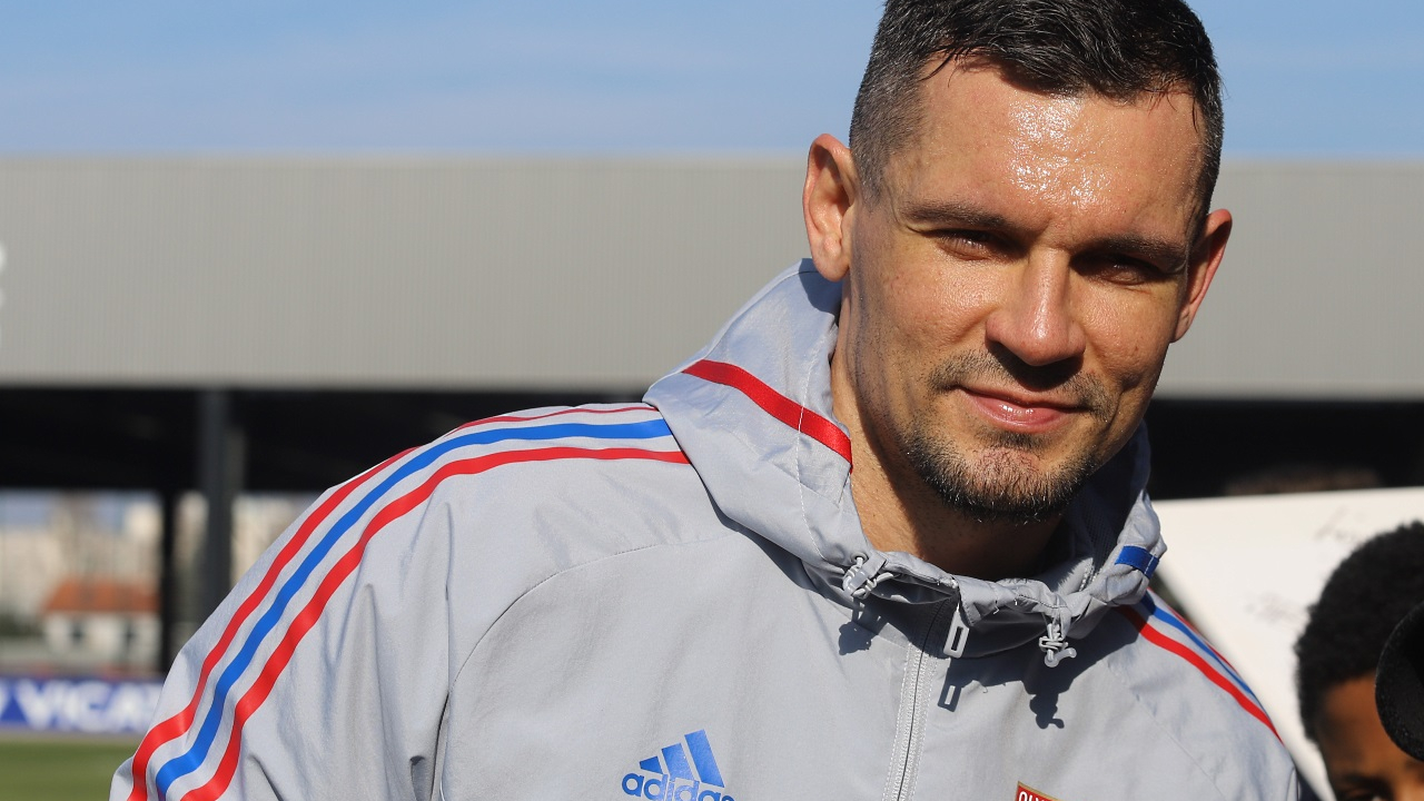 OL Dejan Lovren toujours absent à l entraînement