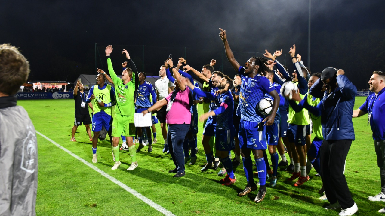 FCVB-GOAL FC : Le Derby Du Beaujolais Logiquement Remporté Par ...